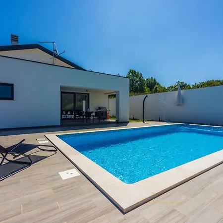 Mizar Villa Labin (Istria)