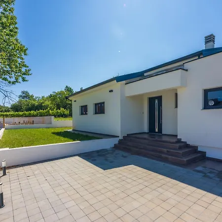 Villa Mizar Labin (Istria)